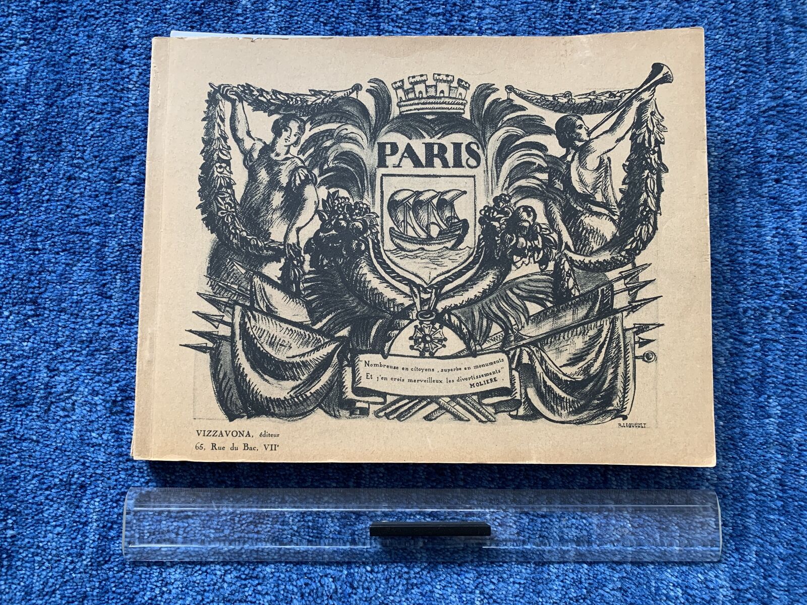 Beautiful Illustrated Book Paris With Pictures From Vintage Cars/buildings Etc