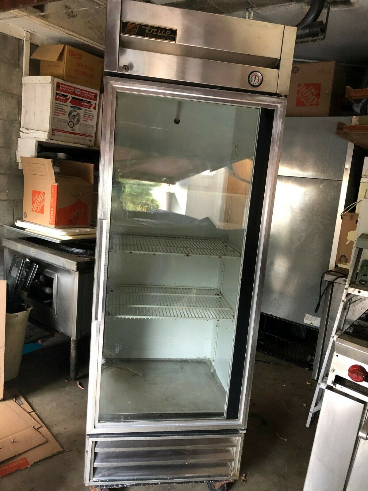 True Refrigerator- Commercial T-19g 19 Cu. Ft. Beverage Reach-in Good Condition